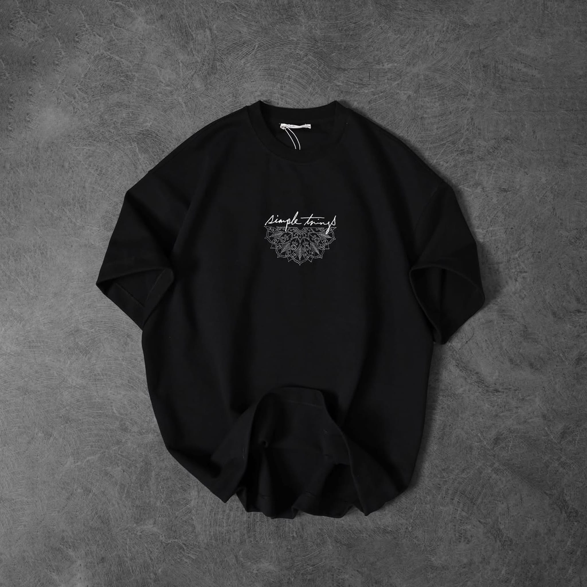 Black Simple - Image 2
